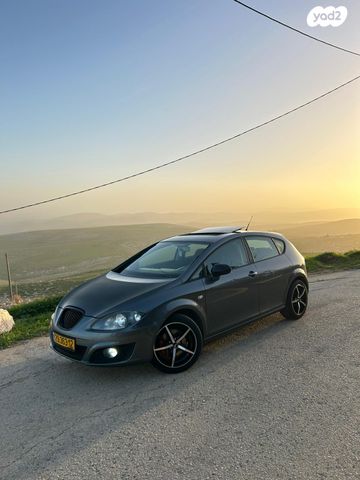 מודעת רכב סיאט לאון
