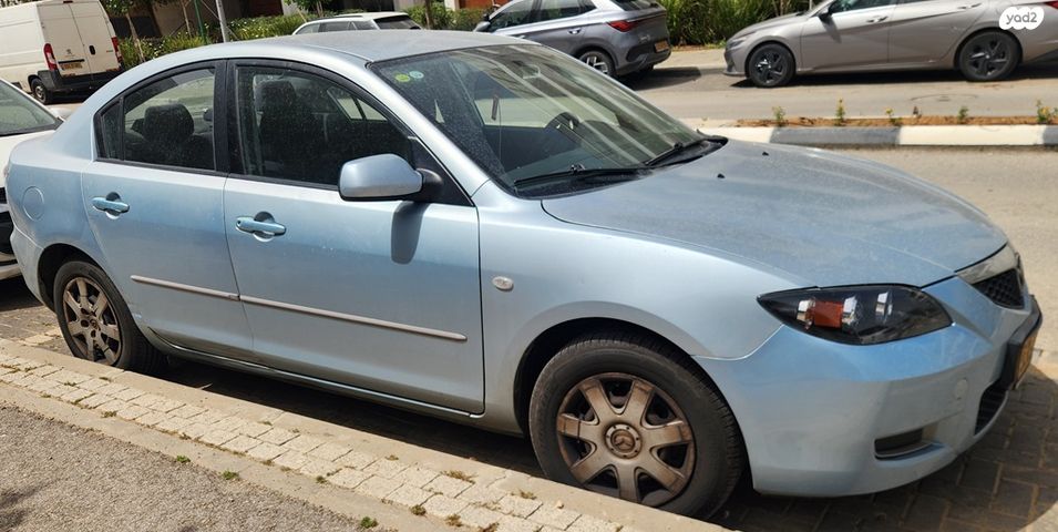 מודעת רכב מאזדה 3