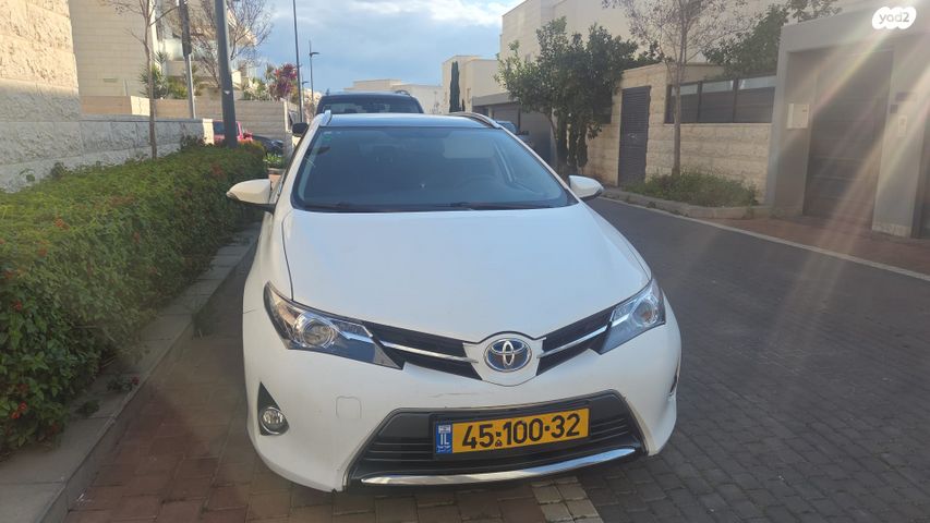 מודעת רכב טויוטה אוריס