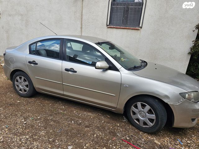 מודעת רכב מאזדה 3