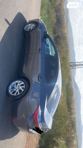 מודעת רכב טויוטה קורולה