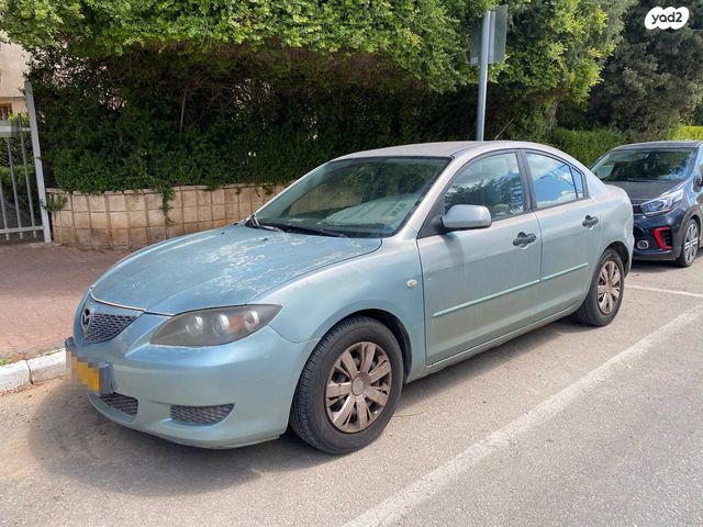 מודעת רכב מאזדה 3