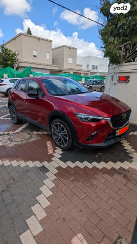 מודעת רכב מאזדה CX-3