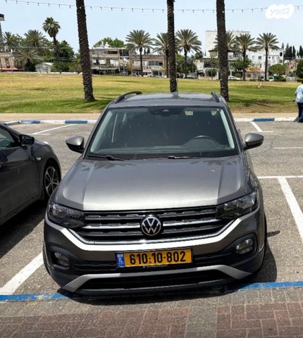 מודעת רכב פולקסווגן T-קרוס