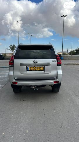 מודעת רכב טויוטה לנד קרוזר