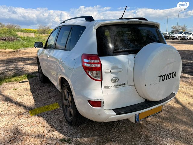 מודעת רכב טויוטה RAV4
