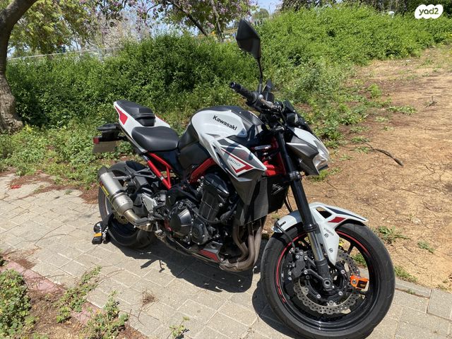 מודעת רכב קאוואסאקי Z900