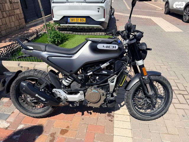 מודעת רכב הוסקוורנה SVARTPILEN 401