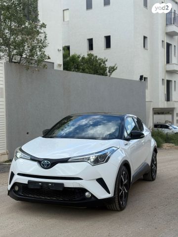 מודעת רכב טויוטה C-HR