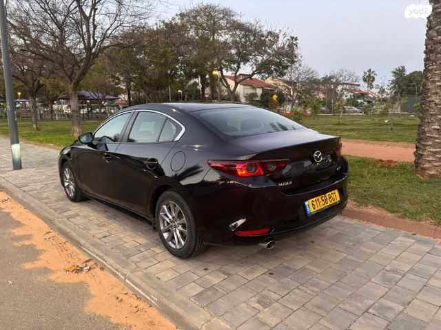 מודעת רכב מאזדה 3