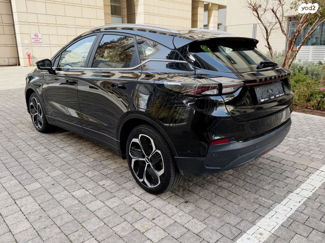 מודעת רכב ג׳ילי Geometry C 2