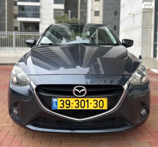 מודעת רכב מאזדה 2
