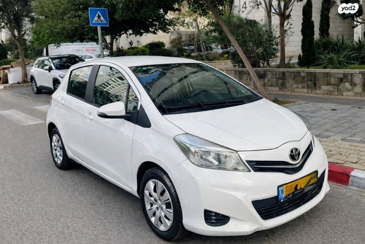 מודעת רכב טויוטה יאריס