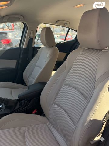 מודעת רכב מאזדה 3 2