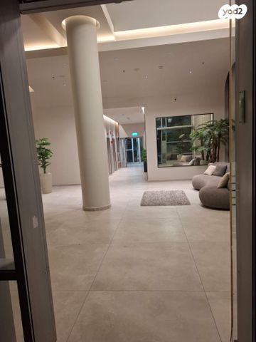 שדרות האלונים 5