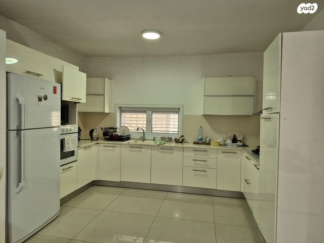 ארלוזורוב 5