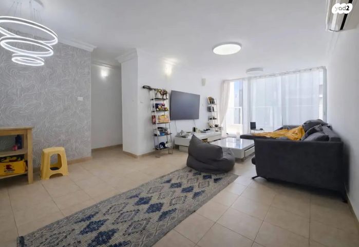 קרן קיימת לישראל 8