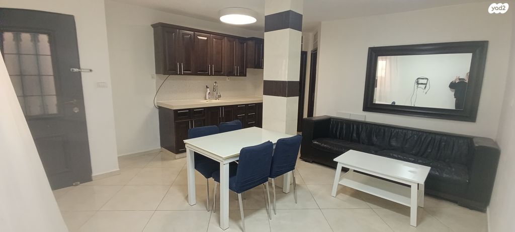 נחום אהרנפלד 24