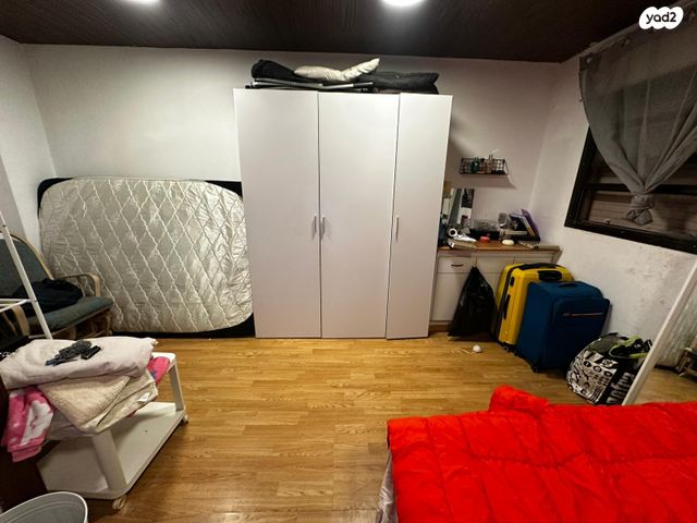 שדרות יצחק 11