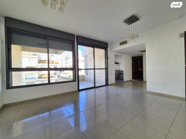 מודעת נכס, אמיר גלבוע, הגוש הגדול, רמת אביב החדשה, נופי ים, תל אביב יפו