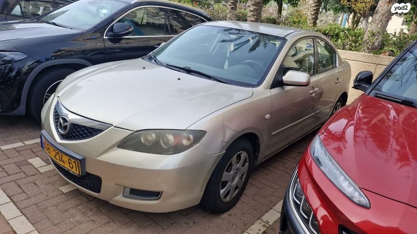 מודעת רכב מאזדה 3