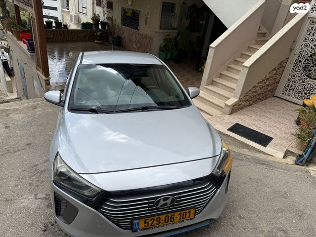 מודעת רכב יונדאי איוניק