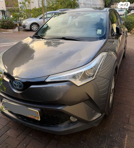 מודעת רכב טויוטה C-HR
