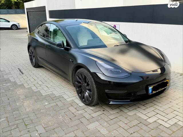 מודעת רכב טסלה מודל 3