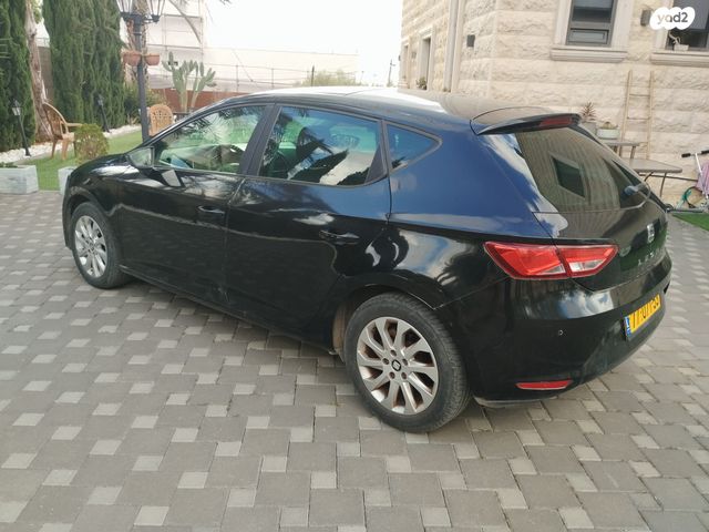 מודעת רכב סיאט לאון