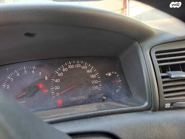 מודעת רכב טויוטה קורולה