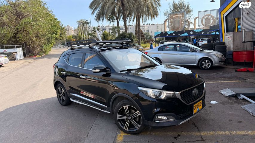 מודעת רכב אם ג'י ZS