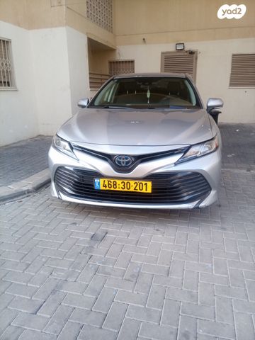 מודעת רכב טויוטה קאמרי