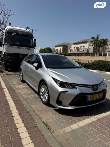 מודעת רכב טויוטה קורולה