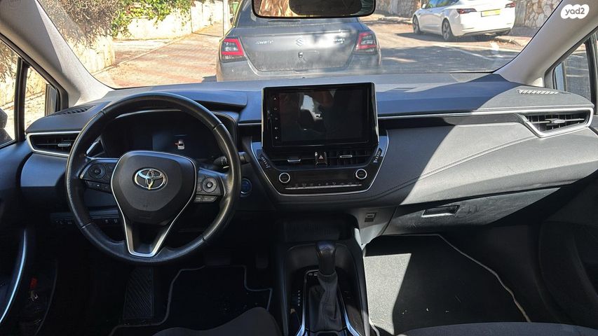 מודעת רכב טויוטה קורולה