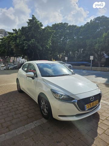 מודעת רכב מאזדה 2