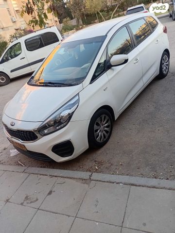 מודעת רכב קיה קארנס