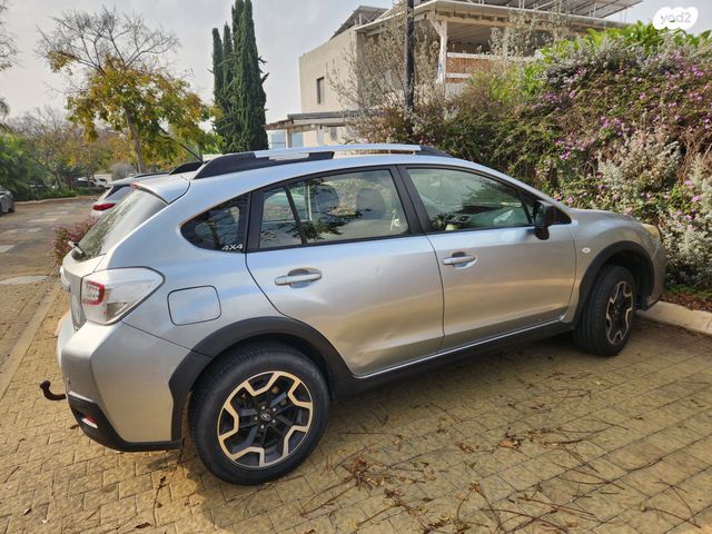 מודעת רכב סובארו XV