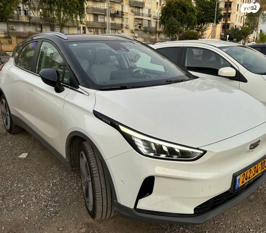 מודעת רכב ג׳ילי Geometry C