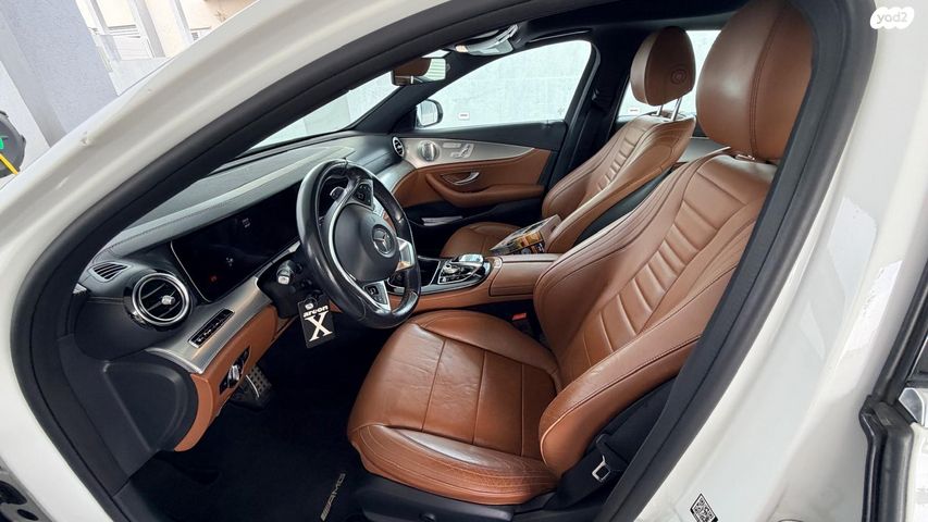 מודעת רכב מרצדס-בנץ E-class
