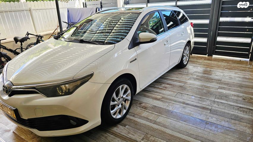 מודעת רכב טויוטה אוריס