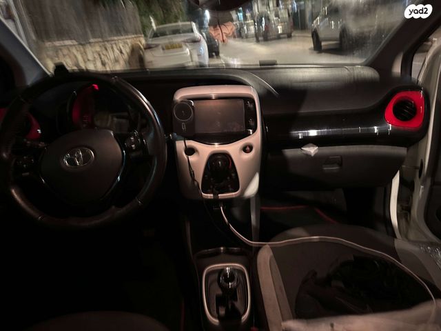 מודעת רכב טויוטה אייגו