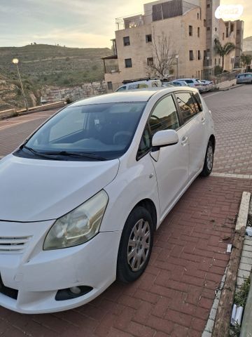 מודעת רכב טויוטה ורסו