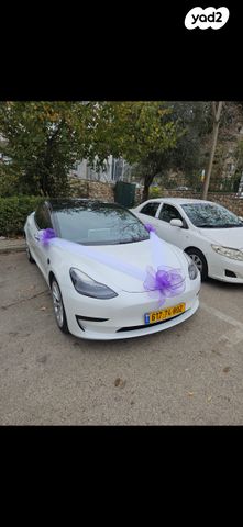 מודעת רכב טסלה מודל 3