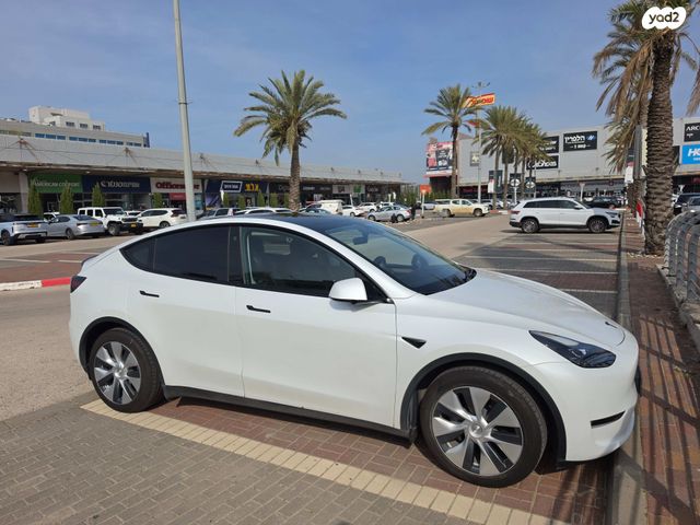 מודעת רכב טסלה מודל Y