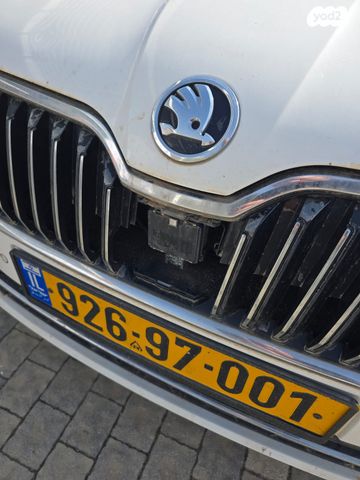 מודעת רכב סקודה סופרב