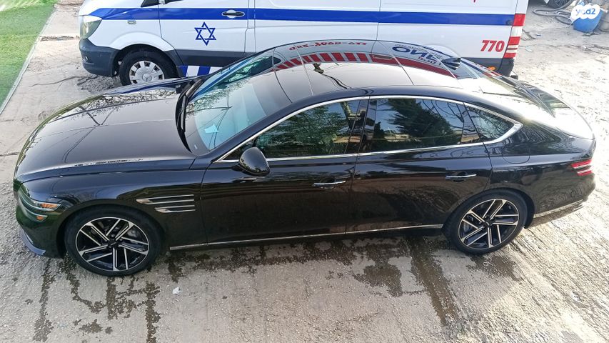 מודעת רכב ג'נסיס G80