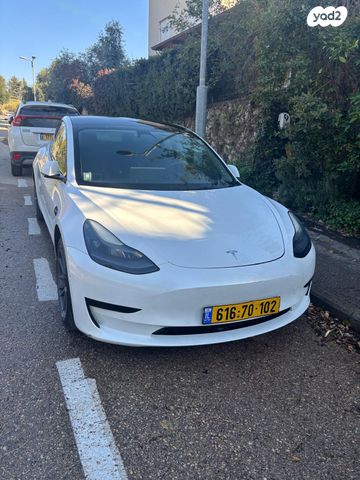 מודעת רכב טסלה מודל 3