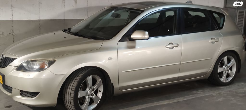 מודעת רכב מאזדה 3