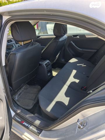 מודעת רכב פולקסווגן ג'טה 