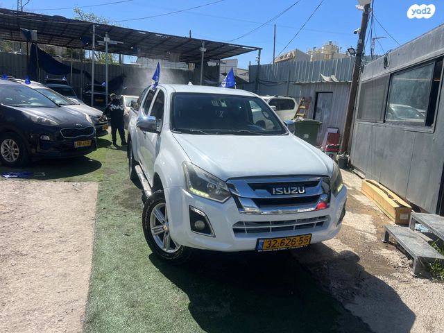 מודעת רכב איסוזו די-מקס